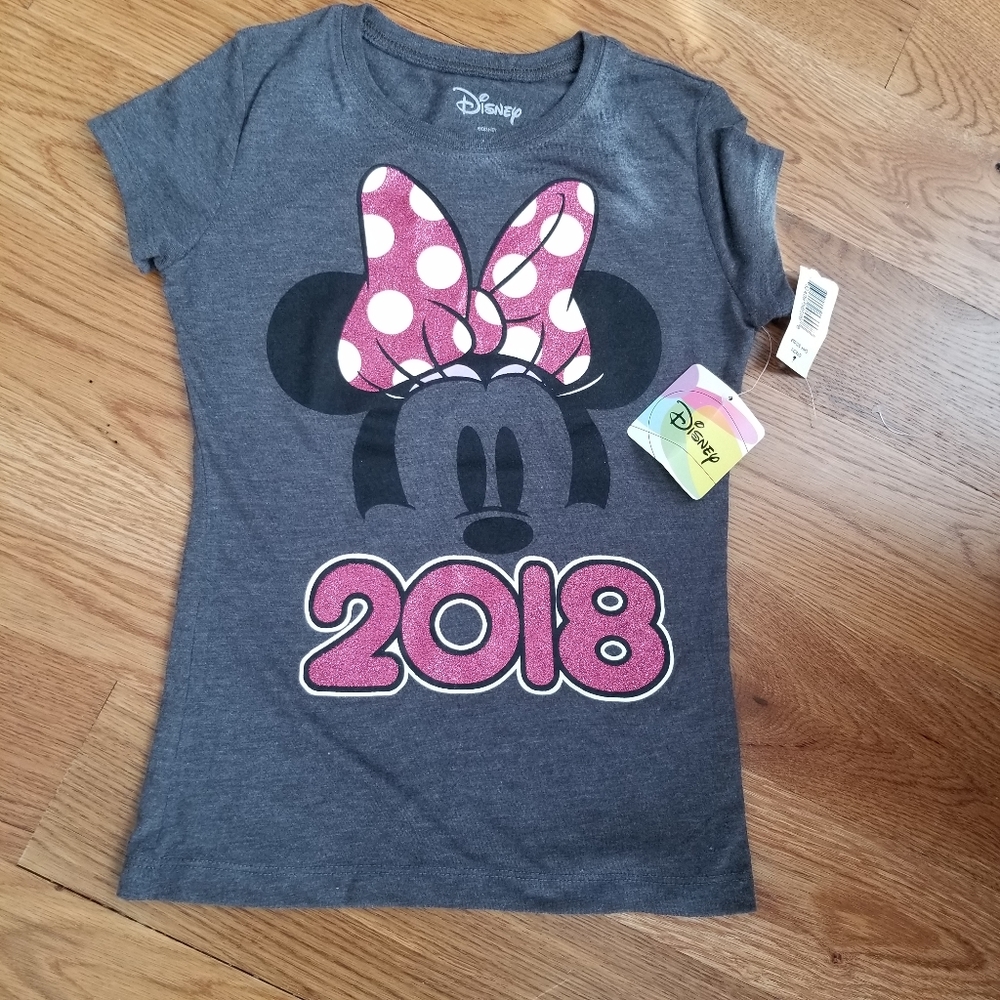 NWT Minnie Mouse tshirt